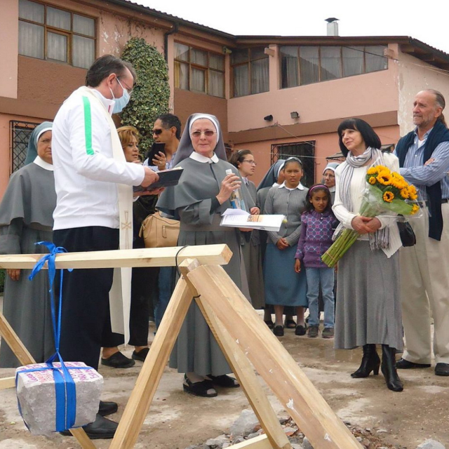 Cerimonia di posa della prima pietra